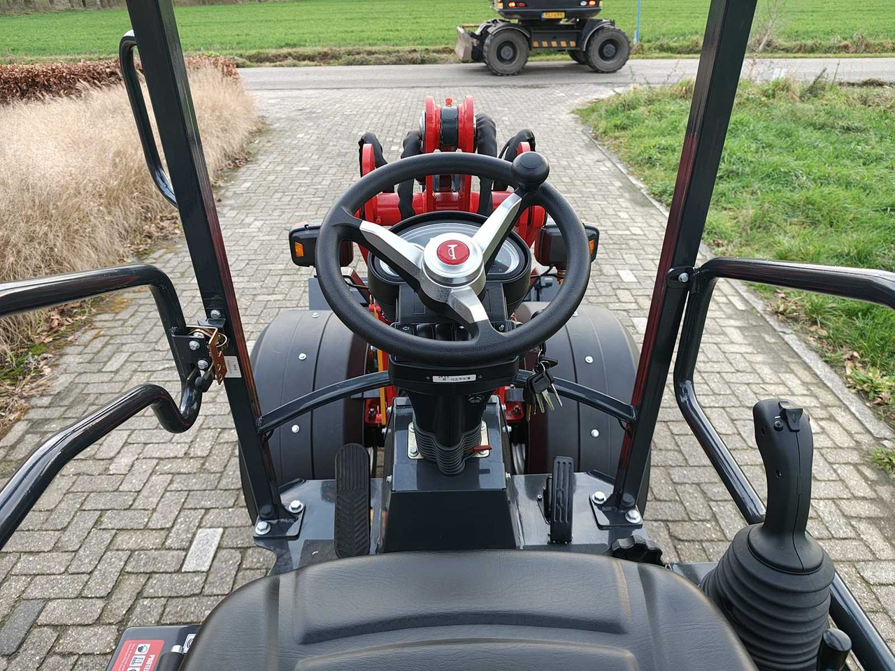 PANTHER W25 MINILOADER - Chargeuse sur pneus: photos 5 PANTHER W25 MINILOADER - Chargeuse sur pneus: photos 5