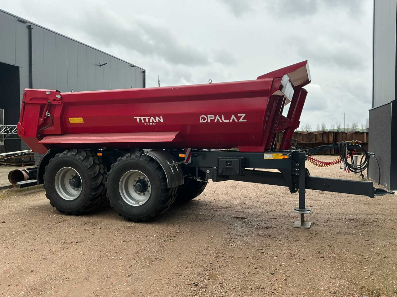 Palaz Halfpipe Titan TT20 Profiline - Benne agricole: photos 5 Palaz Halfpipe Titan TT20 Profiline - Benne agricole: photos 5
