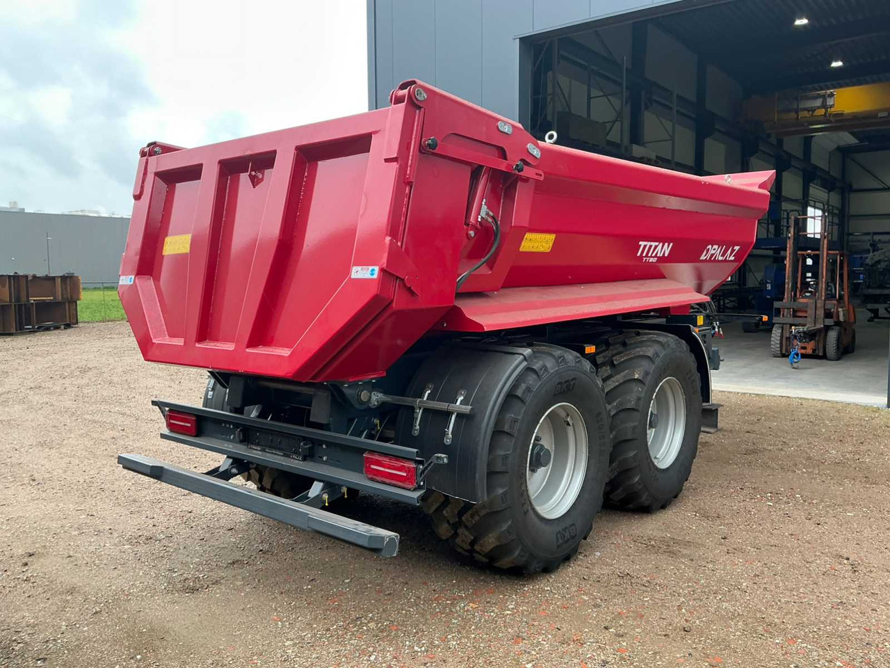 Palaz Halfpipe Titan TT20 Profiline - Benne agricole: photos 4 Palaz Halfpipe Titan TT20 Profiline - Benne agricole: photos 4