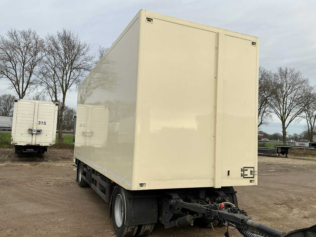 2007 DRACO AXS220 CONDITIONED DRAWSTRING TRAILER - Remorque: photos 3 2007 DRACO AXS220 CONDITIONED DRAWSTRING TRAILER - Remorque: photos 3