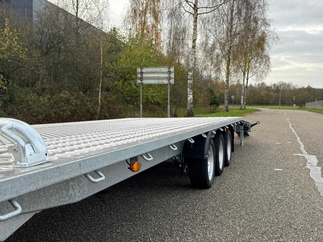 NIEWIADOW - CAR TRANSPORTER - 3 ASSER 2025 - WINCH + RAMPS - 01-WRP-6 - Remorque: photos 3 NIEWIADOW - CAR TRANSPORTER - 3 ASSER 2025 - WINCH + RAMPS - 01-WRP-6 - Remorque: photos 3
