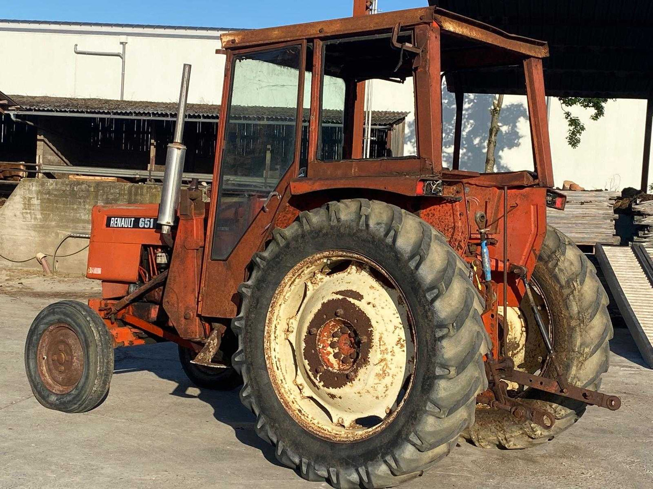 Renault 651 - Tracteur communal: photos 4 Renault 651 - Tracteur communal: photos 4