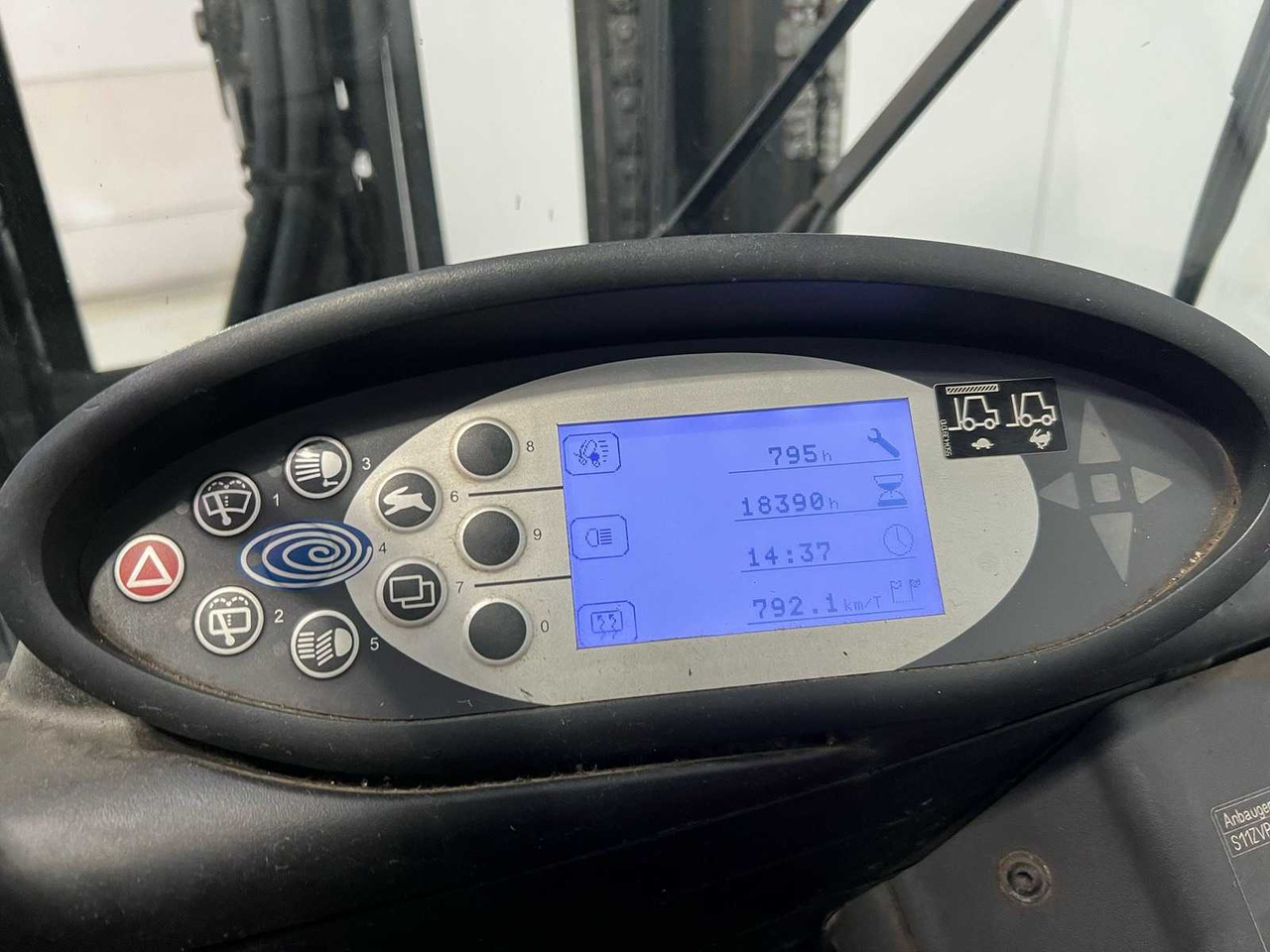 STILL - 2017 - RX 20-18 - FORKLIFT - Chariot élévateur: photos 5 STILL - 2017 - RX 20-18 - FORKLIFT - Chariot élévateur: photos 5