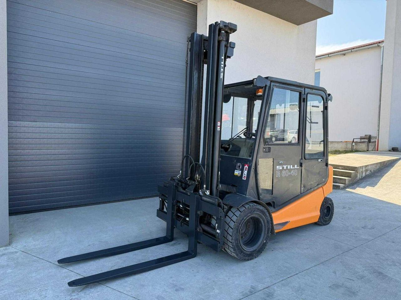 STILL - R60-40 - FORKLIFT TRUCKS - 2004 - Chariot élévateur: photos 1 STILL - R60-40 - FORKLIFT TRUCKS - 2004 - Chariot élévateur: photos 1