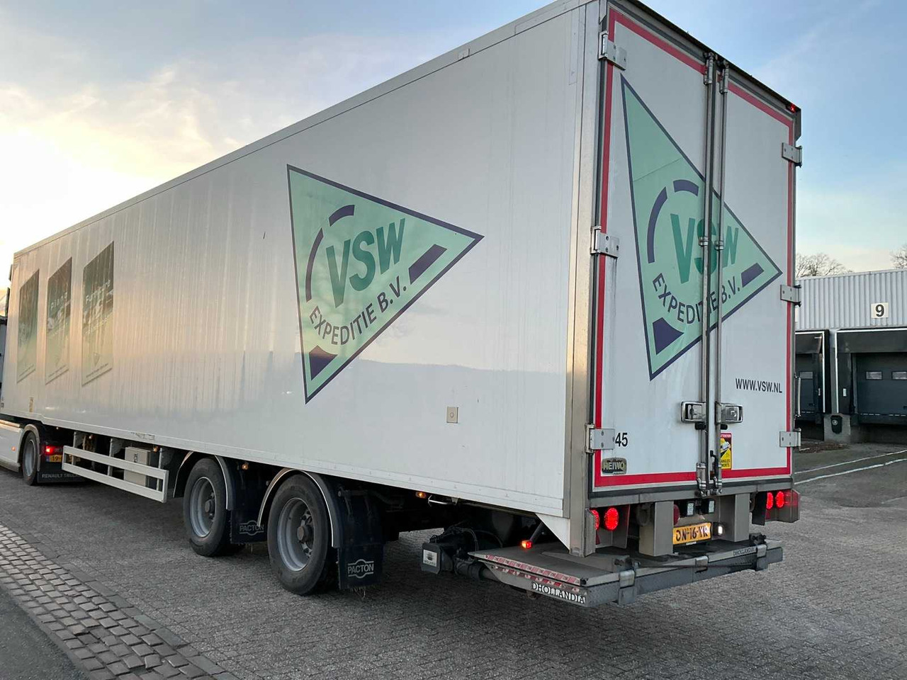 2015 PACTON THD 233 SEMI-TRAILER - Semi-remorque: photos 3 2015 PACTON THD 233 SEMI-TRAILER - Semi-remorque: photos 3