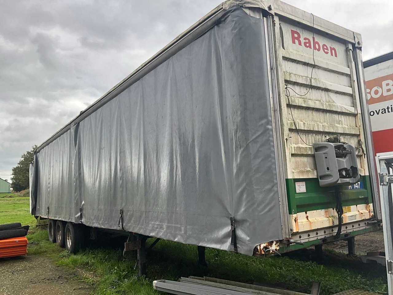 GT FRUEHAUF - SLIDING TARPAULIN TRAILER - SEMI-TRAILER - Semi-remorque: photos 3 GT FRUEHAUF - SLIDING TARPAULIN TRAILER - SEMI-TRAILER - Semi-remorque: photos 3