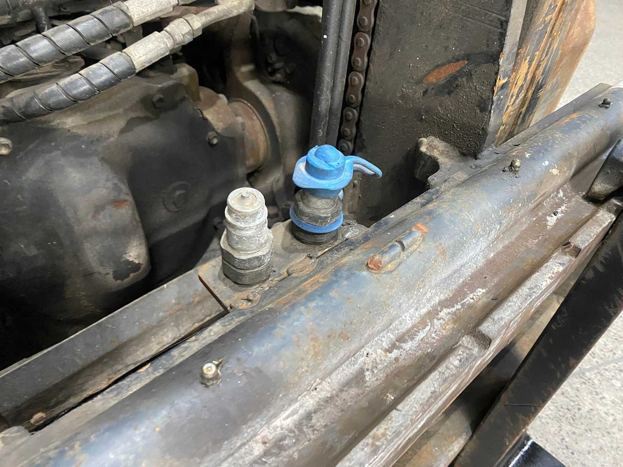 TOYOTA - 02-8FGF25 - FORKLIFT - SIDE-SHIFT - Chariot élévateur: photos 3 TOYOTA - 02-8FGF25 - FORKLIFT - SIDE-SHIFT - Chariot élévateur: photos 3