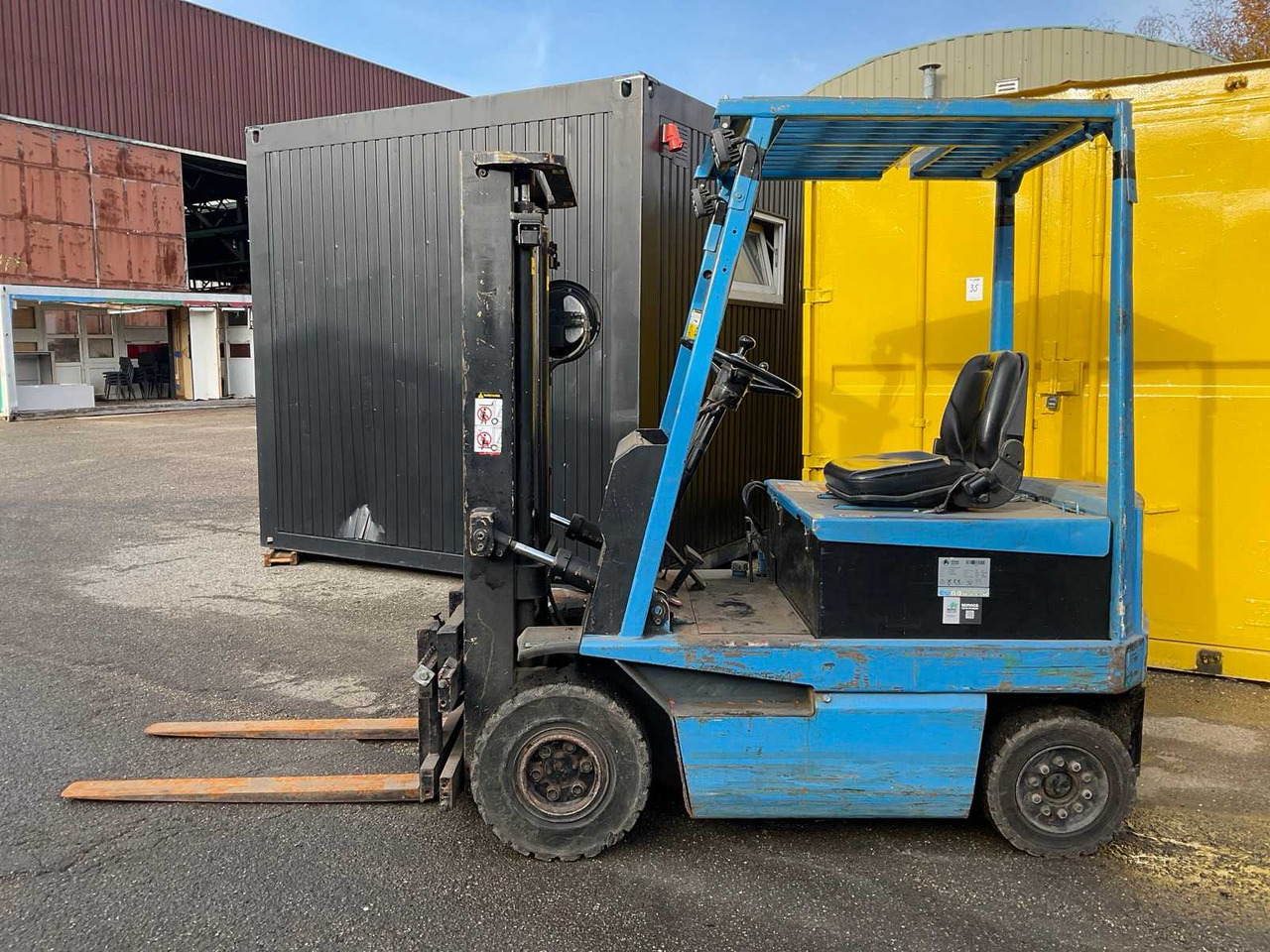 TOYOTA 4FB25 FORKLIFT - Chariot élévateur: photos 3 TOYOTA 4FB25 FORKLIFT - Chariot élévateur: photos 3