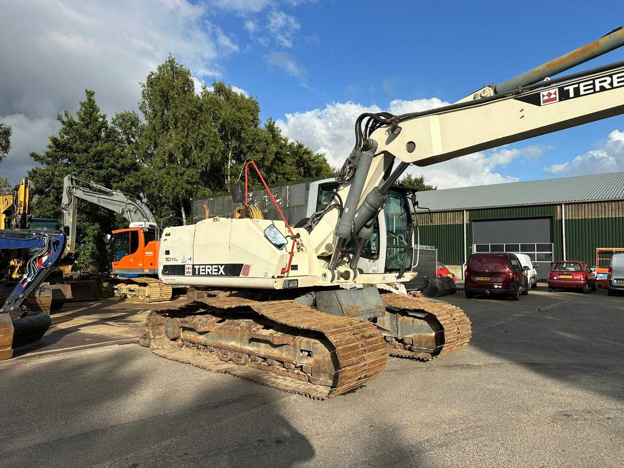 Terex TC240LC - Pelle sur chenille: photos 2 Terex TC240LC - Pelle sur chenille: photos 2