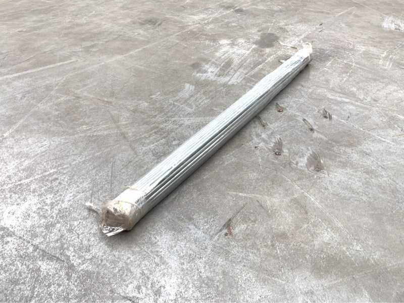 Threaded rod M8 (1000x) - Matériel de chantier: photos 2 Threaded rod M8 (1000x) - Matériel de chantier: photos 2