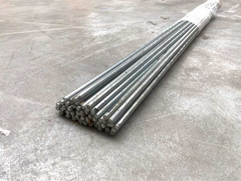 Threaded rod M8 (1000x) - Matériel de chantier: photos 5 Threaded rod M8 (1000x) - Matériel de chantier: photos 5