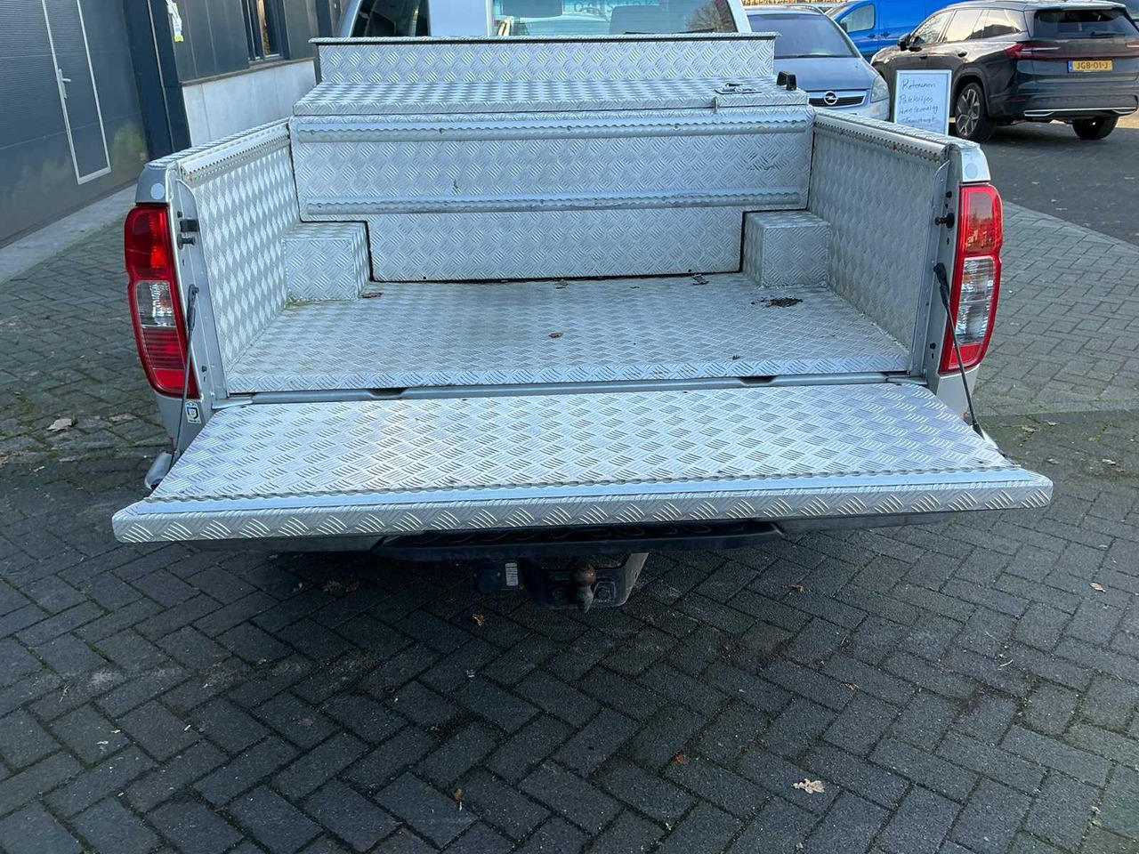 2016 NISSAN NAVARA COMMERCIAL VEHICLE (VV-037-G) - Véhicule utilitaire: photos 5 2016 NISSAN NAVARA COMMERCIAL VEHICLE (VV-037-G) - Véhicule utilitaire: photos 5