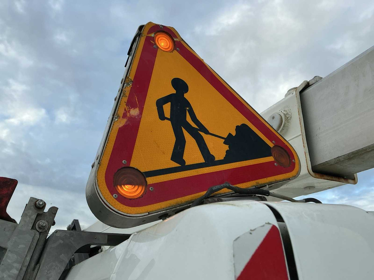 Véhicule utilitaire 2019 - RENAULT - MASTER - T35 2.3 DCI L2H2 - COMMERCIAL VEHICLE/TRUCK-MOUNTED BOOM LIFT 12.5M: photos 11