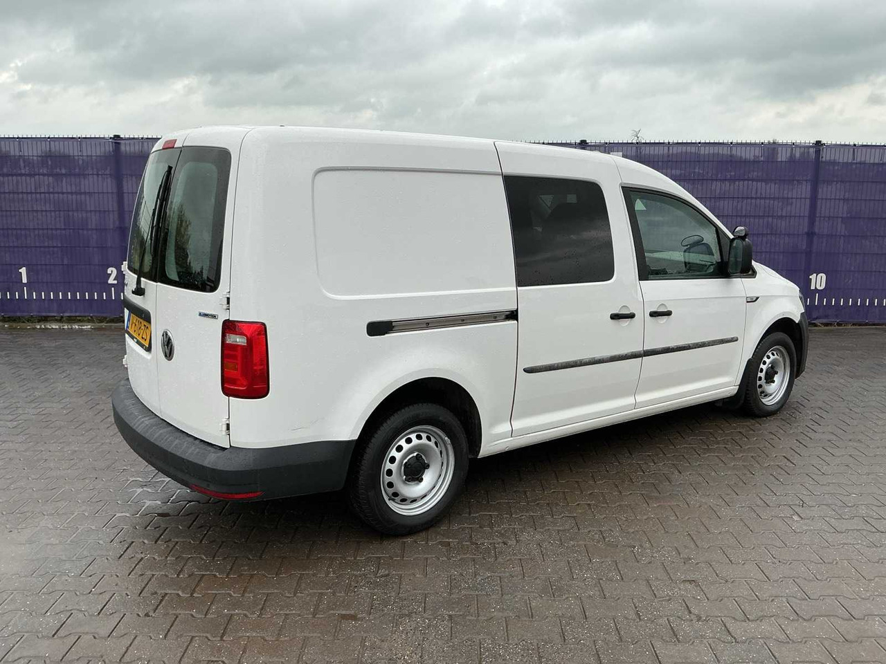 2019 - VOLKSWAGEN - CADDY - 1.4 TGI L2H1 ECOFUEL - CNG/NATURAL GAS/PETROL - COMMERCIAL VEHICLE - Véhicule utilitaire: photos 4 2019 - VOLKSWAGEN - CADDY - 1.4 TGI L2H1 ECOFUEL - CNG/NATURAL GAS/PETROL - COMMERCIAL VEHICLE - Véhicule utilitaire: photos 4