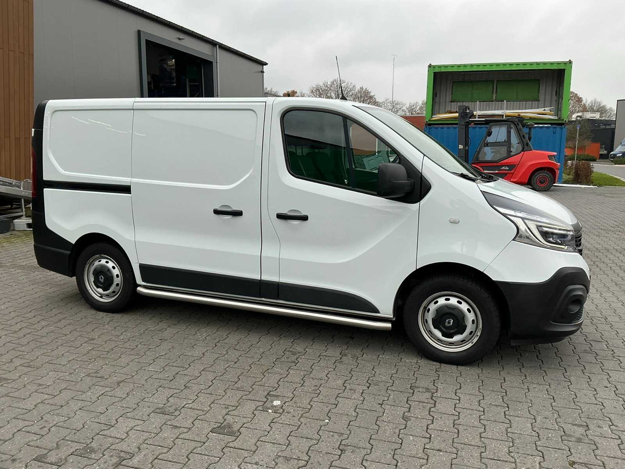 2020 RENAULT TRAFIC 1.6DCI 95 T95 L1H1 COMFORT COMMERCIAL VEHICLE - Véhicule utilitaire: photos 4 2020 RENAULT TRAFIC 1.6DCI 95 T95 L1H1 COMFORT COMMERCIAL VEHICLE - Véhicule utilitaire: photos 4