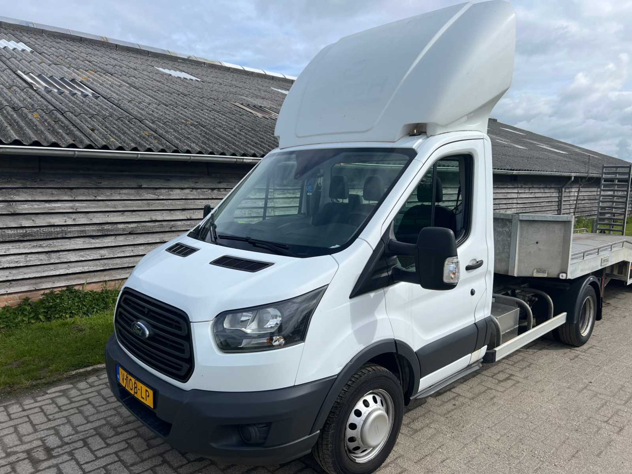 FORD - TRANSIT - 350 2.0 TDCI L2H1 - AMBIENTE - BE TRACTOR/ SEMI-TRAILER TRACTOR - COMMERCIAL VEHICLE - 2018 - Véhicule utilitaire: photos 2 FORD - TRANSIT - 350 2.0 TDCI L2H1 - AMBIENTE - BE TRACTOR/ SEMI-TRAILER TRACTOR - COMMERCIAL VEHICLE - 2018 - Véhicule utilitaire: photos 2
