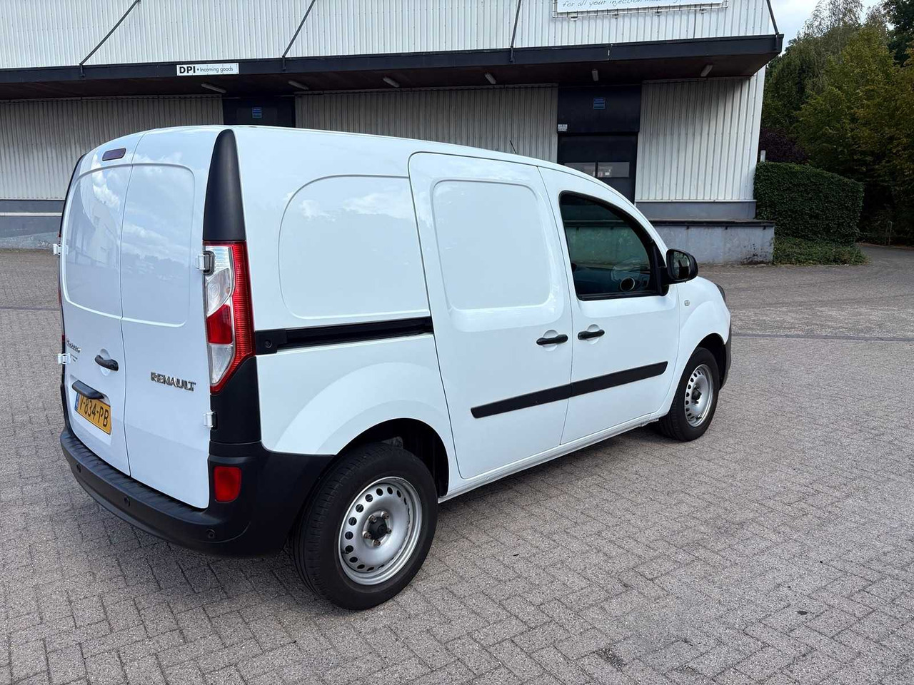 RENAULT - KANGOO - 1.5 DCI 90 COMFORT - V-834-PB - Véhicule utilitaire: photos 3 RENAULT - KANGOO - 1.5 DCI 90 COMFORT - V-834-PB - Véhicule utilitaire: photos 3