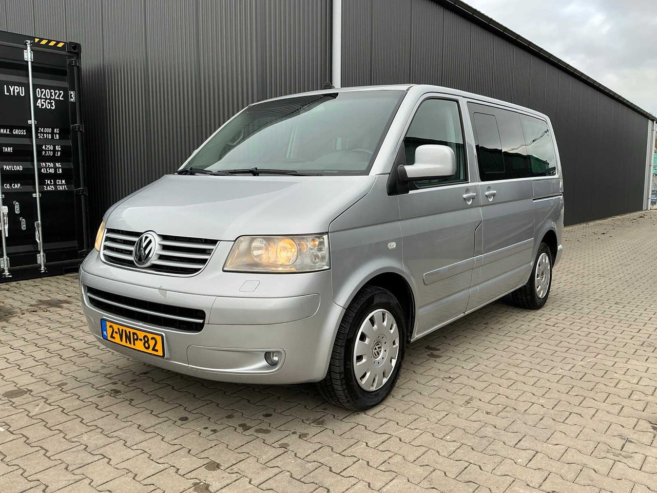 VOLKSWAGEN TRANSPORTER T5 2.5 TDI MULTIVAN COMMERCIAL VEHICLE - Véhicule utilitaire: photos 1 VOLKSWAGEN TRANSPORTER T5 2.5 TDI MULTIVAN COMMERCIAL VEHICLE - Véhicule utilitaire: photos 1
