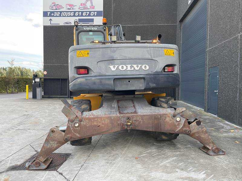 Volvo EW 140 B - Pelle sur pneus: photos 4 Volvo EW 140 B - Pelle sur pneus: photos 4