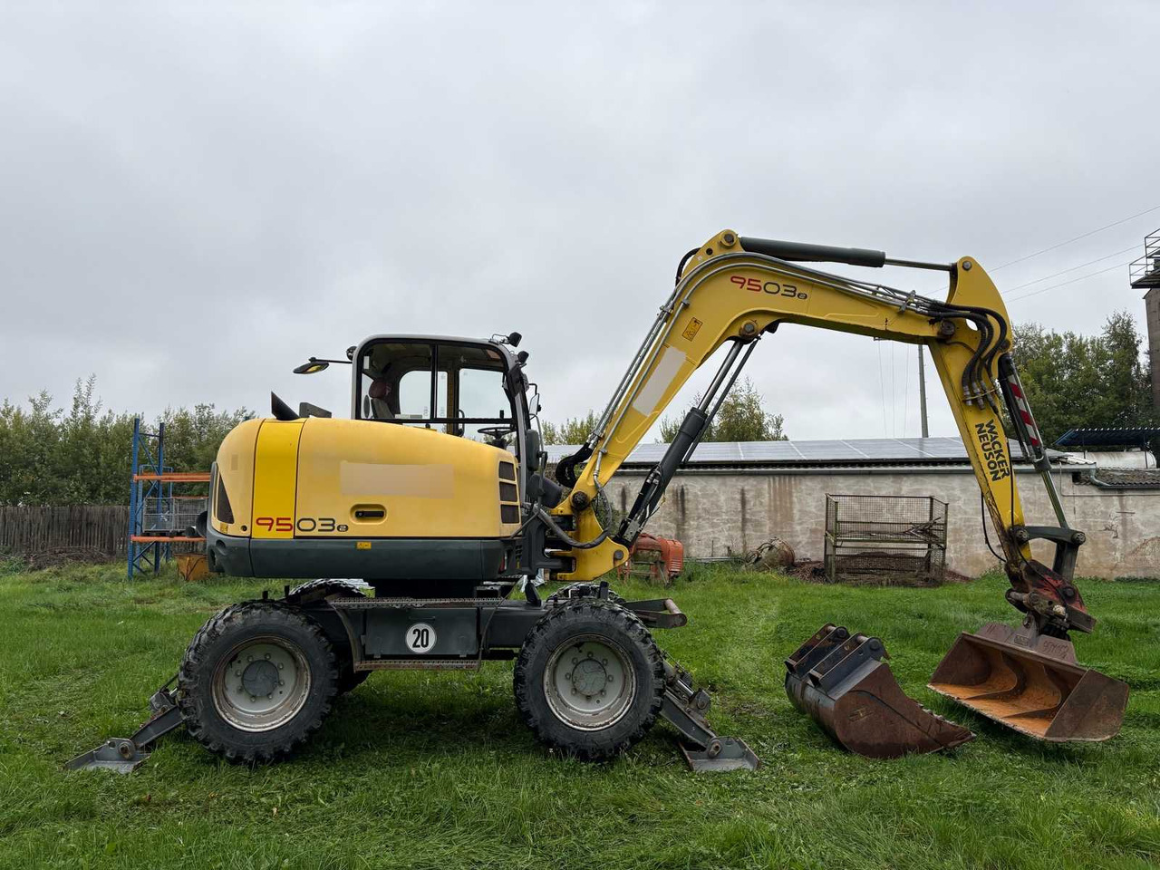 Wacker Neuson 9503-2 - Pelle sur pneus: photos 5 Wacker Neuson 9503-2 - Pelle sur pneus: photos 5