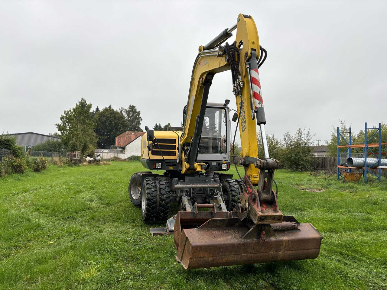 Wacker Neuson 9503-2 - Pelle sur pneus: photos 3 Wacker Neuson 9503-2 - Pelle sur pneus: photos 3