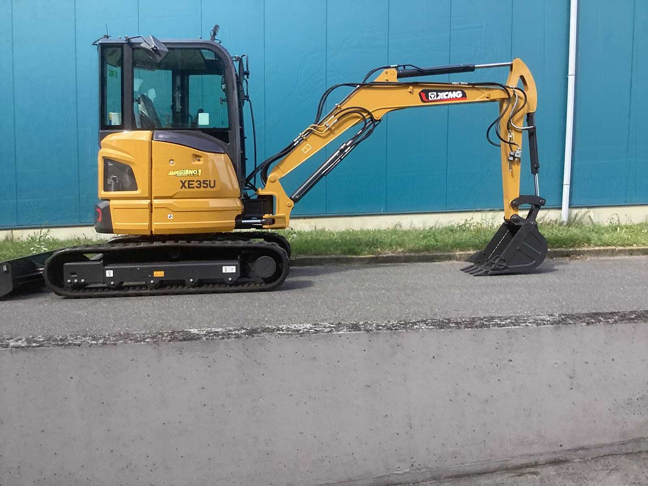 XCMG XE35U - Pelle sur chenille: photos 5 XCMG XE35U - Pelle sur chenille: photos 5