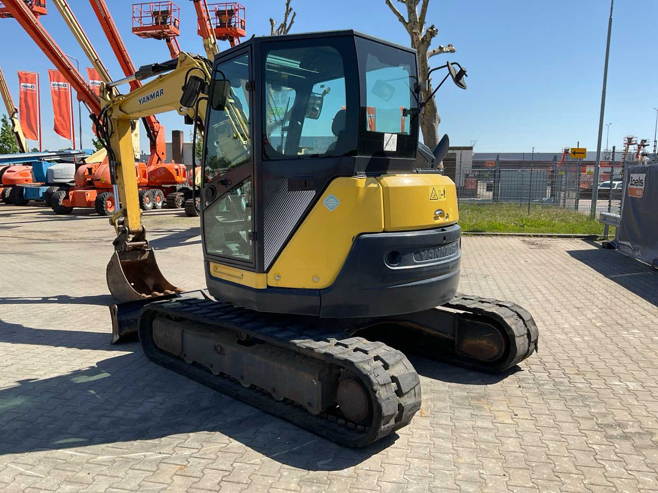 Yanmar ViO80-U - Pelle sur chenille: photos 4 Yanmar ViO80-U - Pelle sur chenille: photos 4