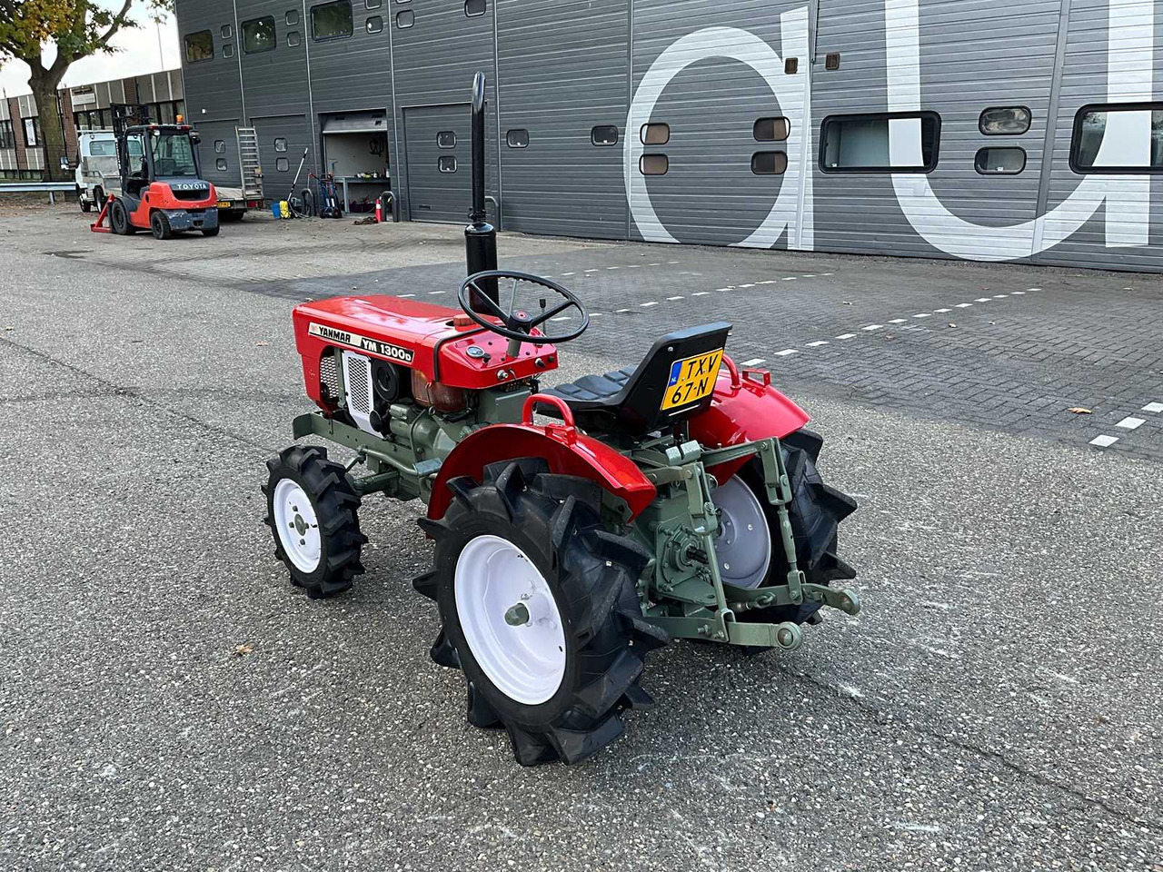 Yanmar YM1300D - Micro tracteur: photos 3 Yanmar YM1300D - Micro tracteur: photos 3