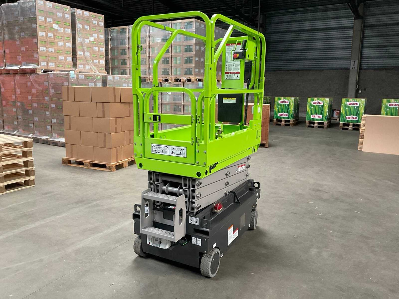 Zoomlion ZS0407DC-LI - Nacelle: photos 1 Zoomlion ZS0407DC-LI - Nacelle: photos 1