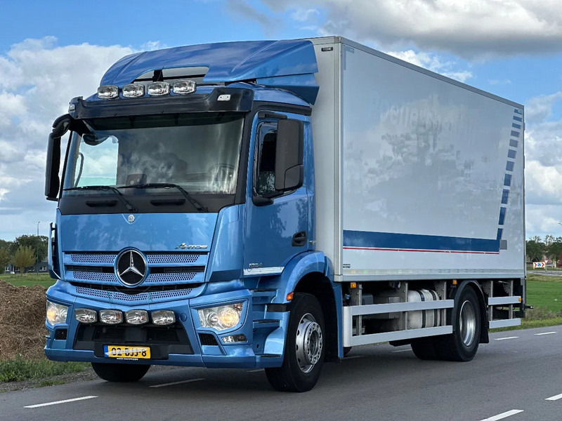 Camion frigorifique Mercedes-Benz Antos ANTOS 1924L EURO6. 2017. Geisoleerde opbouw 610x244x238: photos 1
