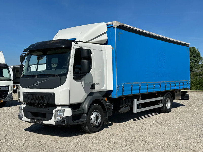 Volvo FL FL280.16 EURO6. 2022. OPRIJWAGEN , PAARDENWAGEN. - Châssis cabine: photos 1 Volvo FL FL280.16 EURO6. 2022. OPRIJWAGEN , PAARDENWAGEN. - Châssis cabine: photos 1
