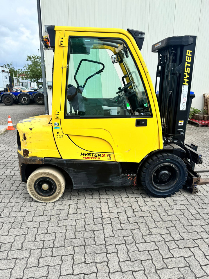 Hyster H2.5FT - Chariot élévateur diesel: photos 1 Hyster H2.5FT - Chariot élévateur diesel: photos 1