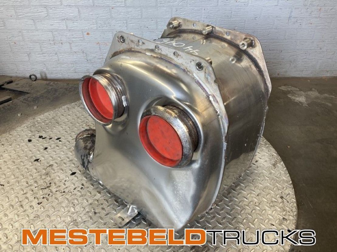 DAF DPF Filterhuis - Système d'échappement pour Camion: photos 2 DAF DPF Filterhuis - Système d'échappement pour Camion: photos 2