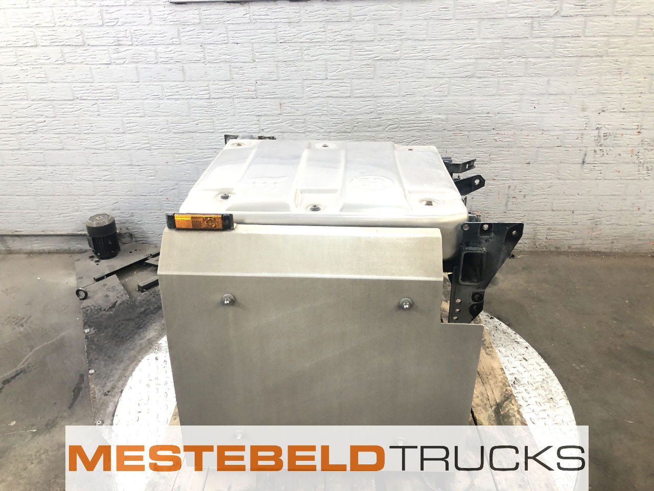 DAF Diesel particul filter DPF - Système d'échappement pour Camion: photos 1 DAF Diesel particul filter DPF - Système d'échappement pour Camion: photos 1