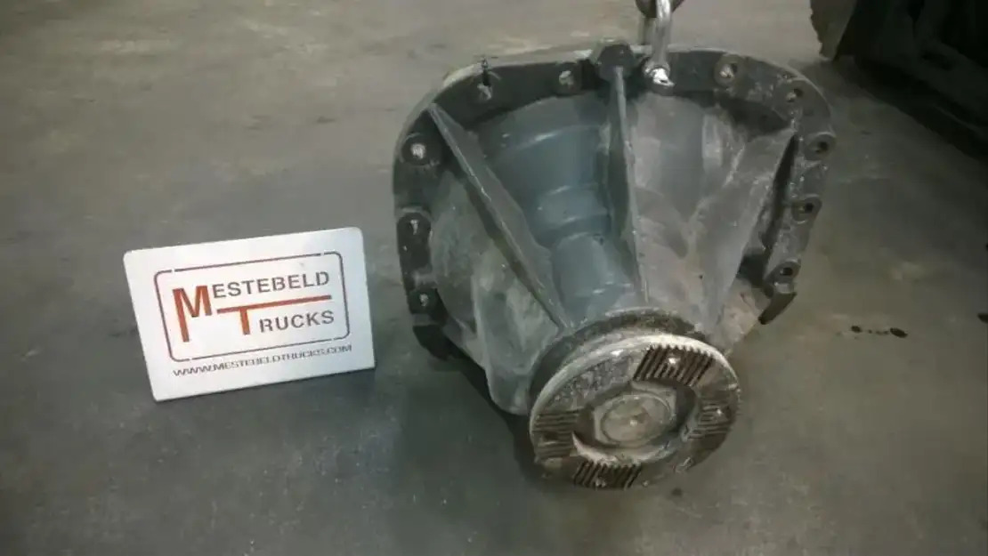 DAF Diff achteras Meritor 1356 - Essieu arrière pour Camion: photos 2 DAF Diff achteras Meritor 1356 - Essieu arrière pour Camion: photos 2