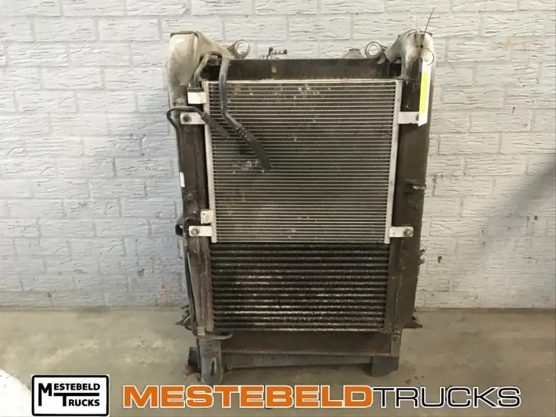 DAF Radiateur+ intercooler - Système de refroidissement pour Camion: photos 2 DAF Radiateur+ intercooler - Système de refroidissement pour Camion: photos 2