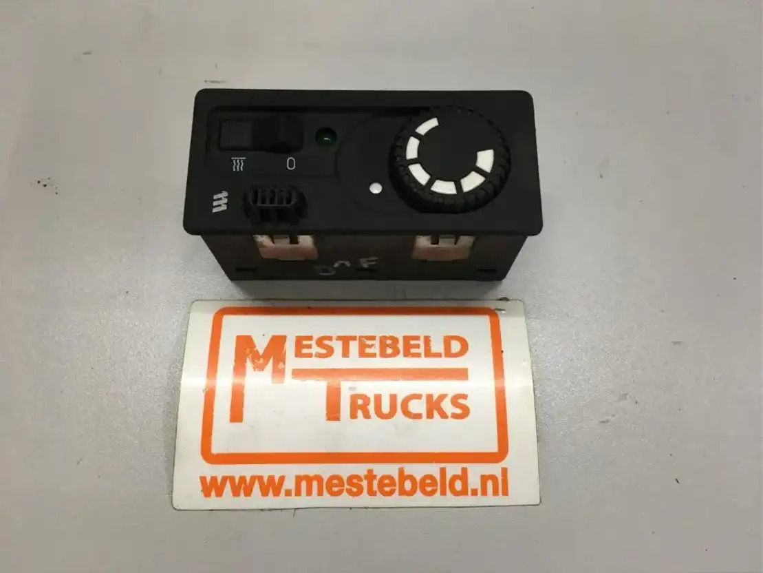 DAF Standkachel regelaar XF95 - Système électrique pour Camion: photos 1 DAF Standkachel regelaar XF95 - Système électrique pour Camion: photos 1