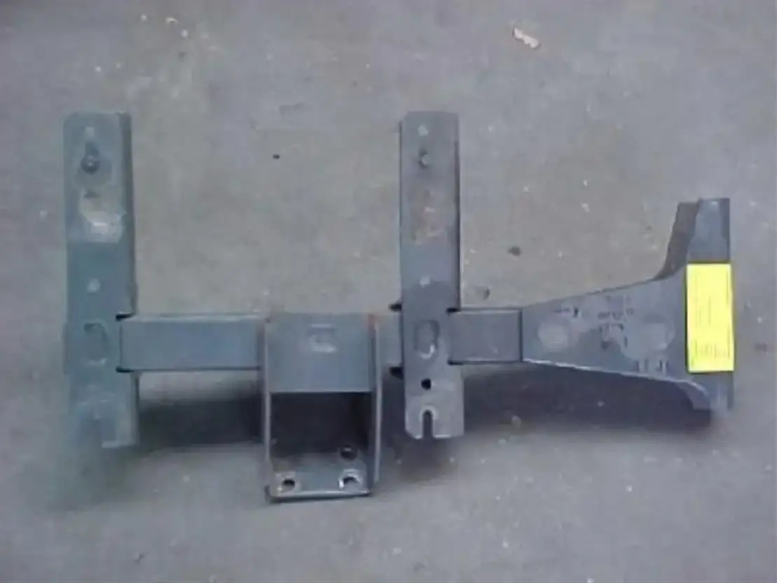 Frame/ Châssis pour Camion DAF Steun spatscherm: photos 1