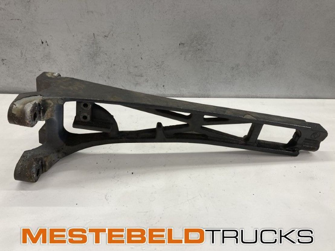 DAF Steun uitlaatpakket - Frame/ Châssis pour Camion: photos 1 DAF Steun uitlaatpakket - Frame/ Châssis pour Camion: photos 1