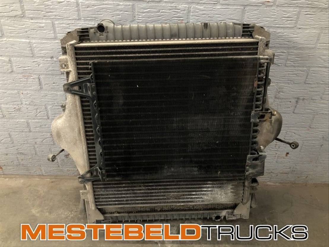 Iveco Radiateur set - Système de refroidissement pour Camion: photos 1 Iveco Radiateur set - Système de refroidissement pour Camion: photos 1