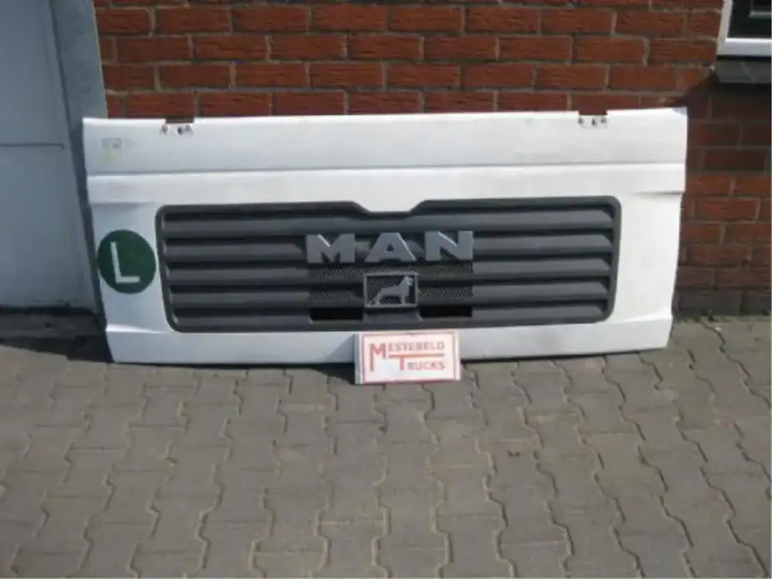 MAN G rille - Cabine et intérieur pour Camion: photos 1 MAN G rille - Cabine et intérieur pour Camion: photos 1