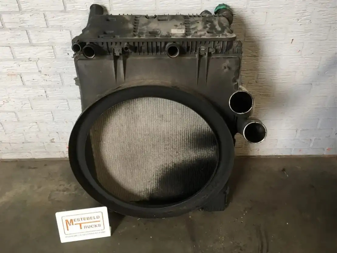 Mercedes-Benz Radiateur + intercooler - Système de refroidissement pour Camion: photos 2 Mercedes-Benz Radiateur + intercooler - Système de refroidissement pour Camion: photos 2
