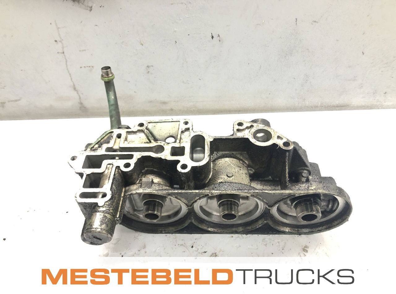 Volvo Oliefilterhuis D9A340EC01 - Moteur et pièces pour Camion: photos 1 Volvo Oliefilterhuis D9A340EC01 - Moteur et pièces pour Camion: photos 1