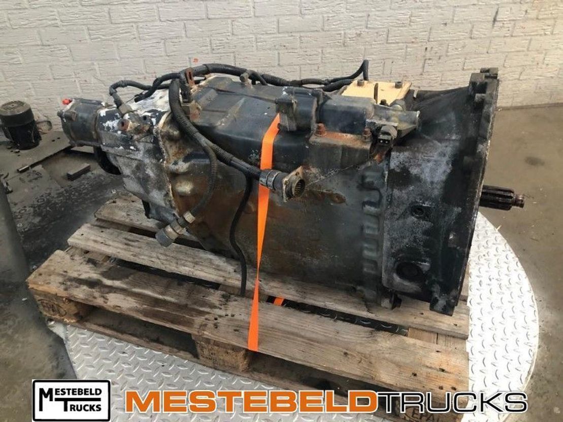 Volvo Versnellingsbak SR1700 - Boîte de vitesse pour Camion: photos 3 Volvo Versnellingsbak SR1700 - Boîte de vitesse pour Camion: photos 3