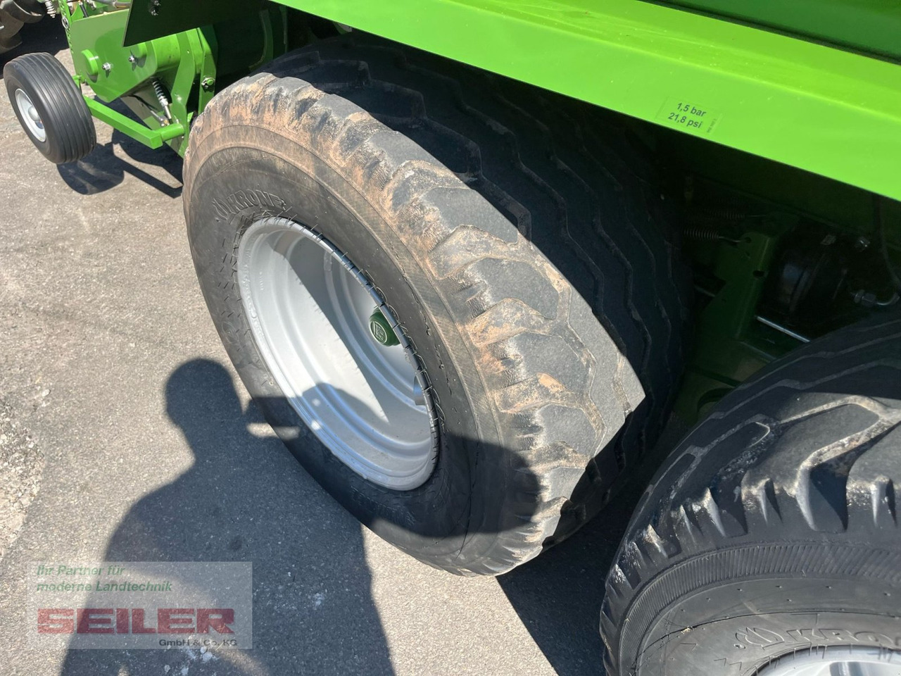 Presse à balles rondes Krone Comprima CF 155 XC: photos 13