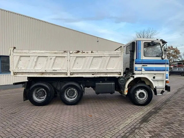 Scania 113H 380 6x4 Tipper - Camion benne: photos 2 Scania 113H 380 6x4 Tipper - Camion benne: photos 2