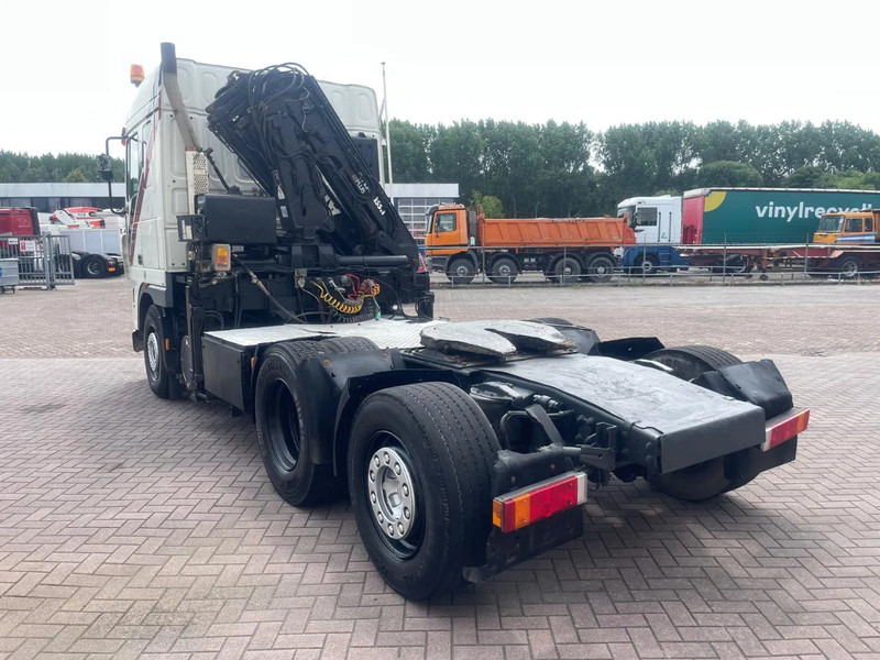 DAF XF 95.380 6X2 Manual-Gear 15T Crane Euro 3 - Tracteur routier: photos 5 DAF XF 95.380 6X2 Manual-Gear 15T Crane Euro 3 - Tracteur routier: photos 5