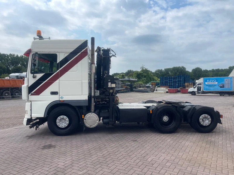 DAF XF 95.380 6X2 Manual-Gear 15T Crane Euro 3 - Tracteur routier: photos 4 DAF XF 95.380 6X2 Manual-Gear 15T Crane Euro 3 - Tracteur routier: photos 4