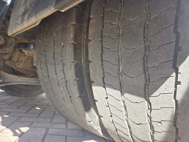 Tracteur routier DAF XF 95.430 Manual gear Euro 3: photos 14 Tracteur routier DAF XF 95.430 Manual gear Euro 3: photos 14