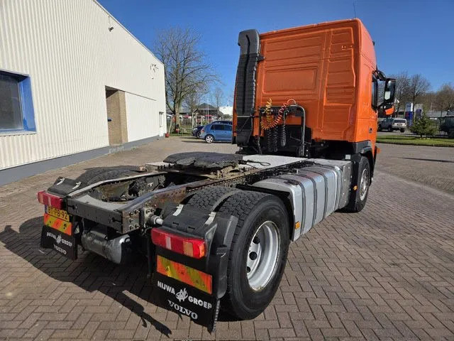 Volvo FM 12.400 NL-TRUCK - Tracteur routier: photos 5 Volvo FM 12.400 NL-TRUCK - Tracteur routier: photos 5